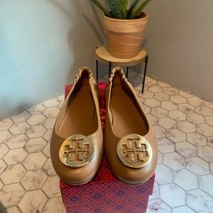 Tory Burch Tan Ballet Flats. NWT